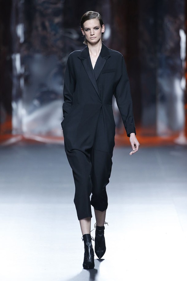 ana_locking_pasarela_831619943_682x